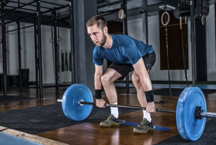 Deadlifts vs Pull-ups